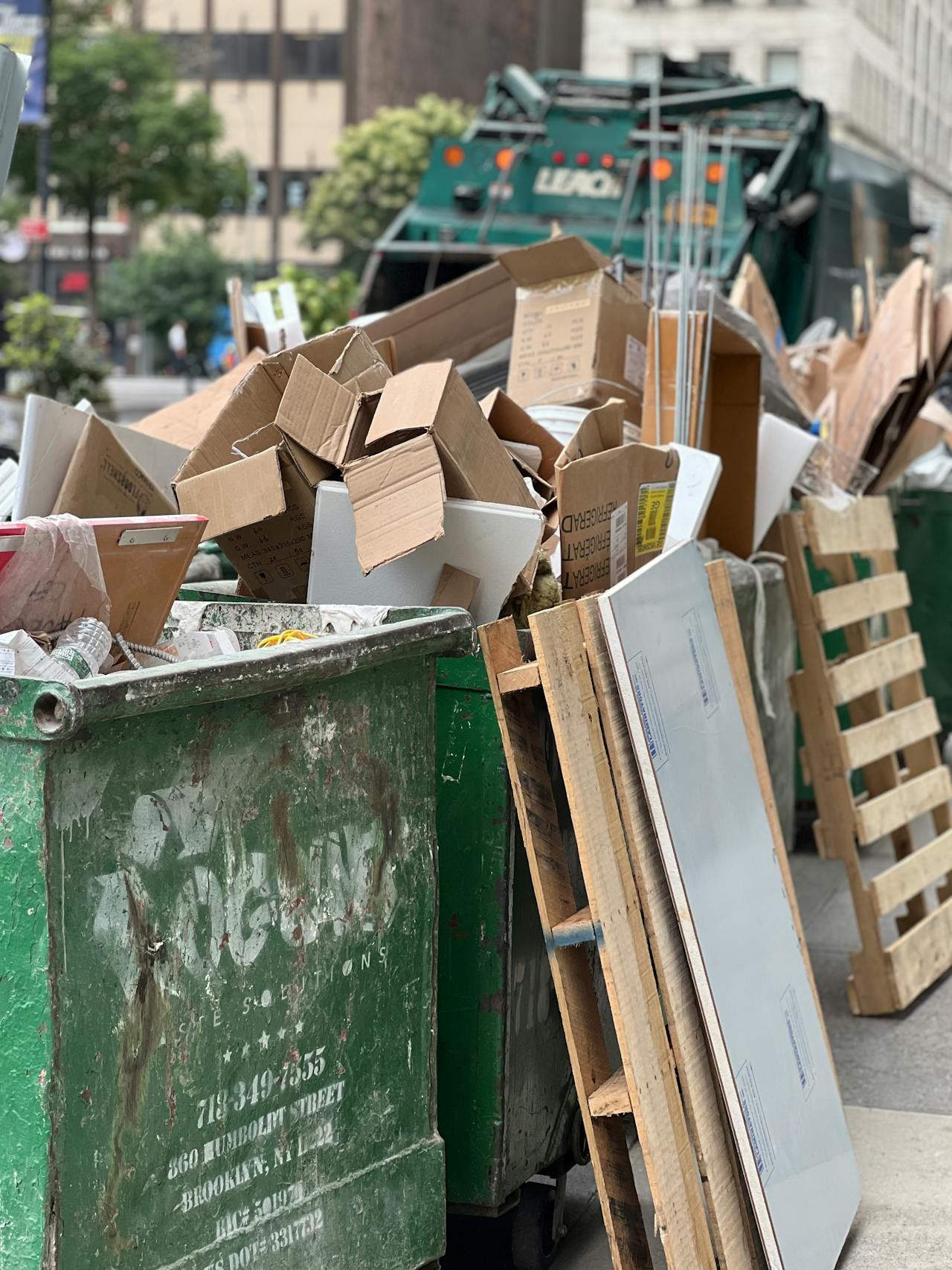 Builder's skip for full site clearance